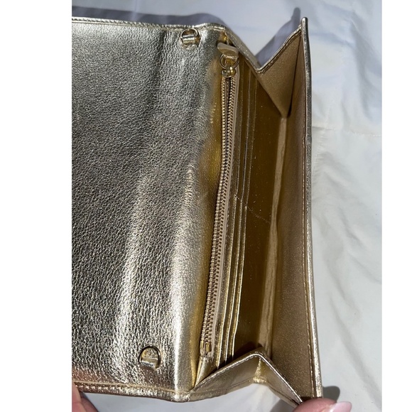 Jimmy Choo Gold Lurex Fabric Milla Clutch - Picture 4 of 6
